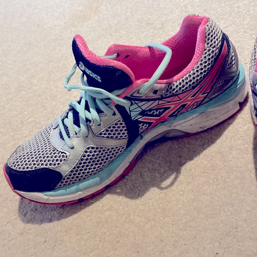 ASICS GT-2000 Running Shoe - Picture 7 of 9